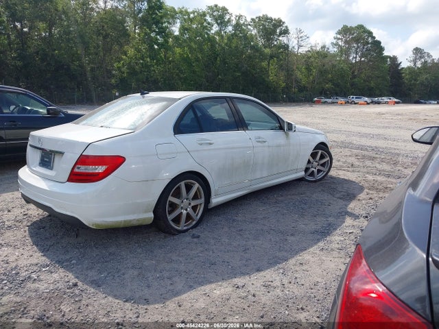 Aukcja sprzedaży 2013 Mercedes-benz C 250 Sport, vin: WDDGF4HB5DR289569, numer aukcji: 45424226