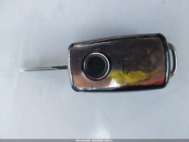 3VWJ17AT5EM639740 Volkswagen Beetle 1.8t