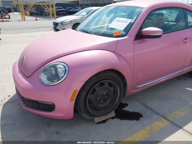 3VWJ17AT5EM639740 Volkswagen Beetle 1.8t