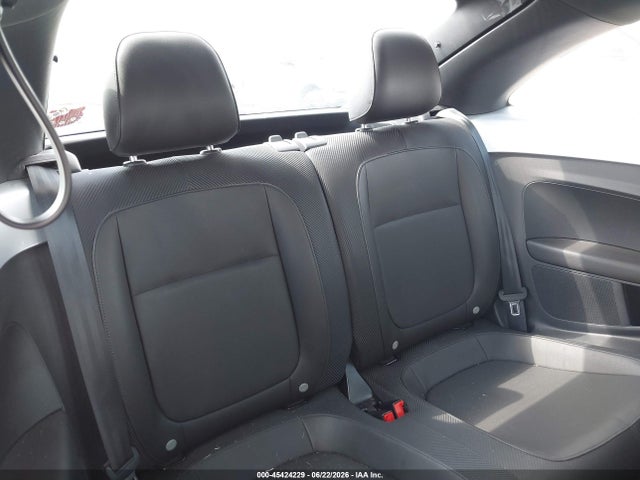 3VWJ17AT5EM639740 Volkswagen Beetle 1.8t