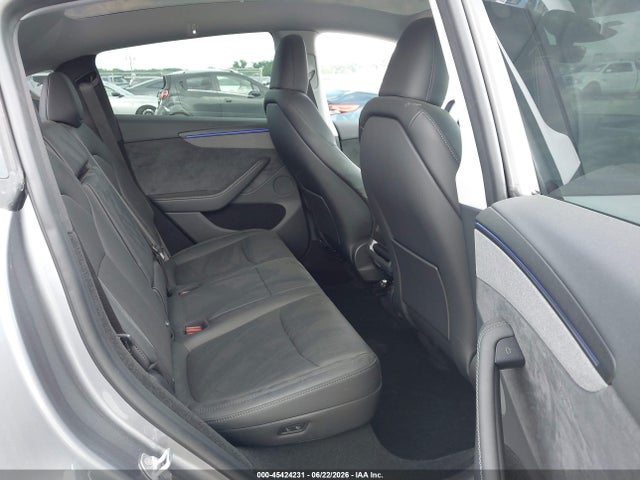 Продаж на аукціоні авто 2026 Tesla Model Y All-wheel Drive/long Range Launch Series/premium All-wheel Drive, vin: 7SAYGDEE0TA413181, номер лоту: 45424231