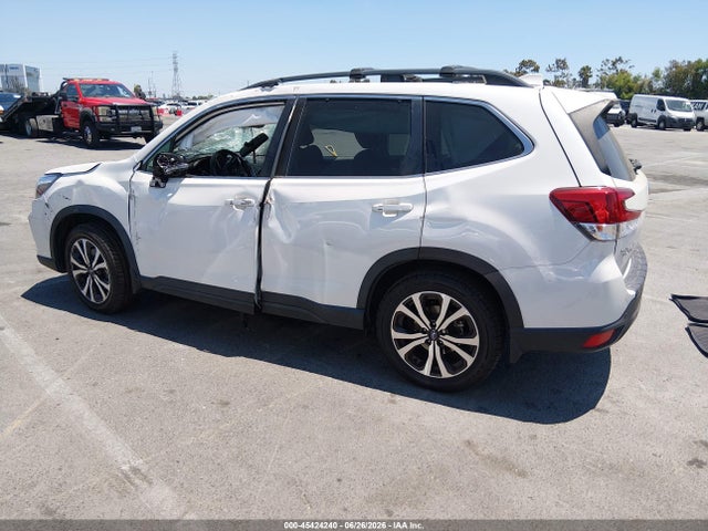 Subaru Forester Limited 2021 JF2SKAUC6MH580201 Image 3
