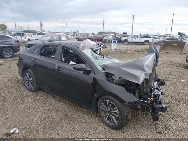 3KPF24AD2PE598526 auction archive image