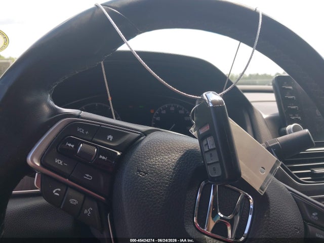 45424274 :رقم المزاد ، 1HGCV2F92LA027815 vin ، 2020 Honda Accord Touring مزاد بيع