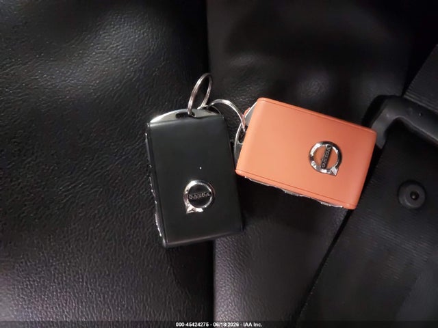2023 Volvo Xc40 B5 Plus Dark Theme მანქანა იყიდება აუქციონზე, vin: YV4L12UW8P2943219, აუქციონის ნომერი: 45424275