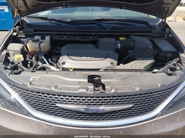 Chrysler Pacifica Touring 2017 2C4RC1DG4HR623294 Image 10