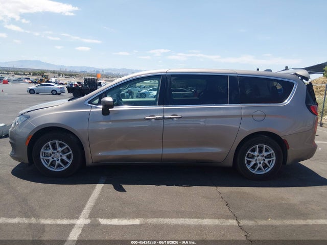 Chrysler Pacifica Touring 2017 2C4RC1DG4HR623294 Image 14