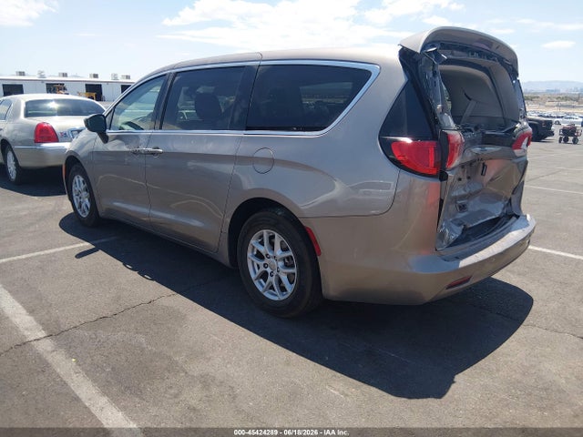 Chrysler Pacifica Touring 2017 2C4RC1DG4HR623294 Image 3