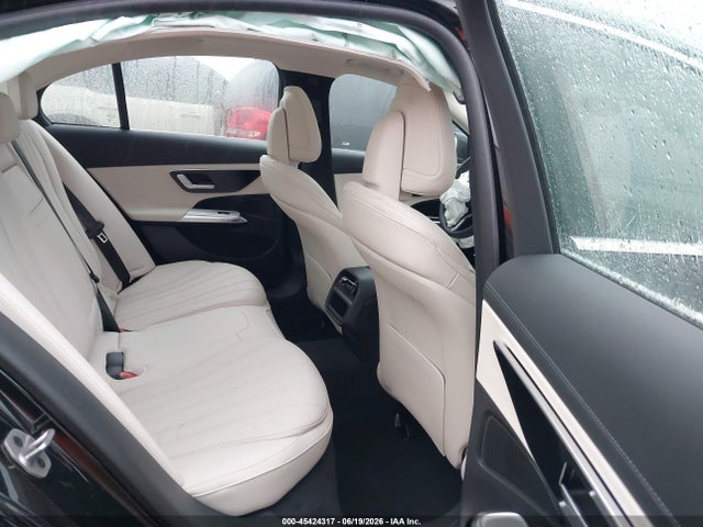 W1KLF6BB4TA259320 Mercedes-Benz E 450 4matic