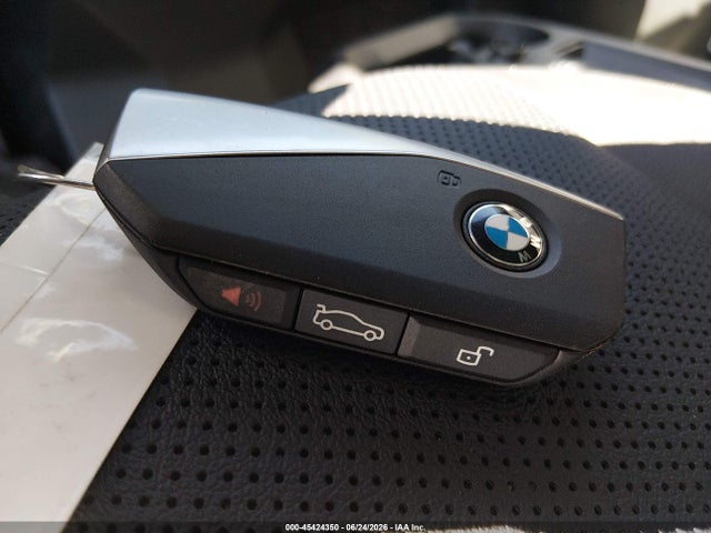 45424350 :رقم المزاد ، WB523CF05SCU31200 vin ، 2025 Bmw Ix Xdrive50 مزاد بيع