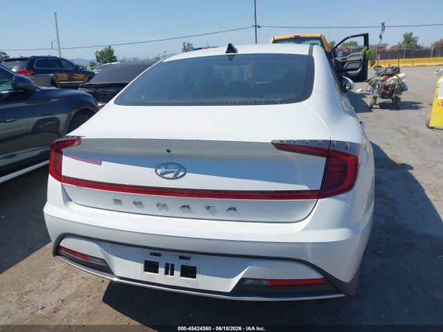 5NPEG4JA1NH133523 Hyundai SONATA SE