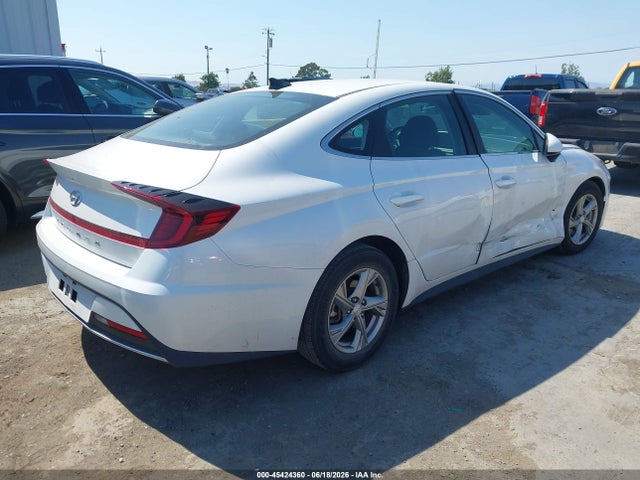 5NPEG4JA1NH133523 Hyundai SONATA SE