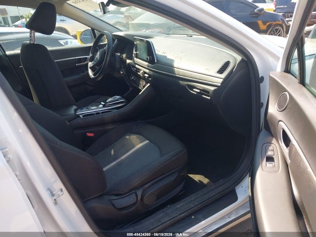 5NPEG4JA1NH133523 Hyundai SONATA SE