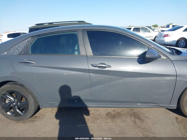 KMHLM4AJ3PU074172 Hyundai Elantra Hybrid Blue