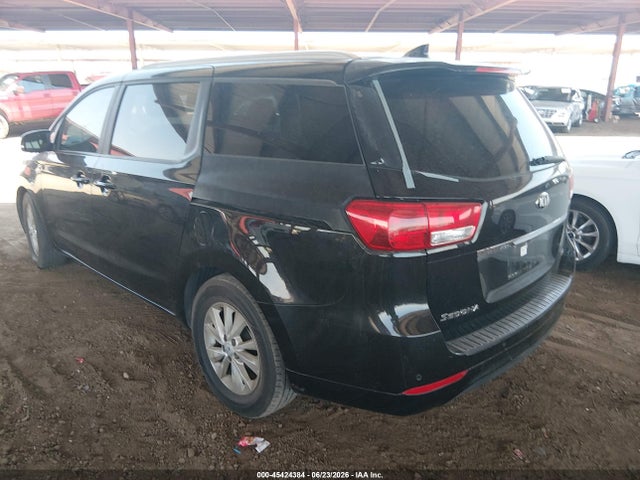 KIA SEDONA LX 2016 KNDMB5C16G6150554 Image 3