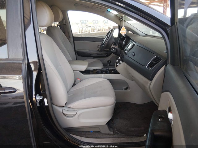KIA SEDONA LX 2016 KNDMB5C16G6150554 Image 5