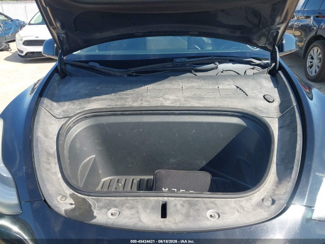 45424421 :رقم المزاد ، 5YJYGDEE1MF258528 vin ، 2021 Tesla Model Y Long Range Dual Motor All-wheel Drive مزاد بيع