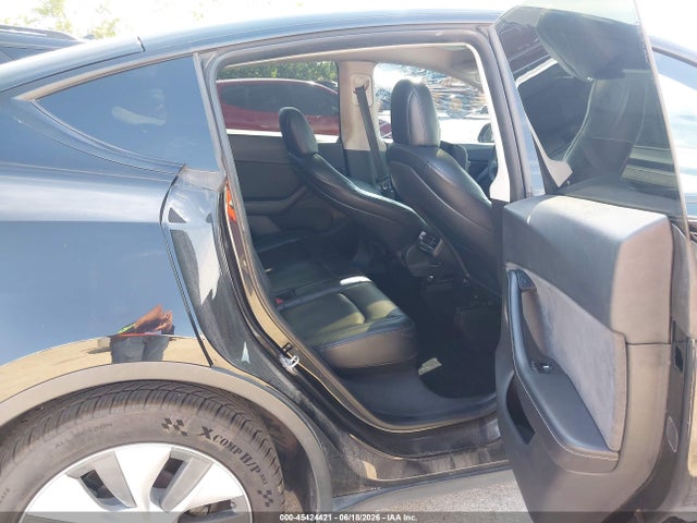 45424421 :رقم المزاد ، 5YJYGDEE1MF258528 vin ، 2021 Tesla Model Y Long Range Dual Motor All-wheel Drive مزاد بيع