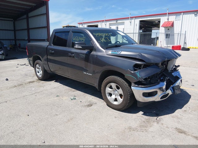 45424451 :رقم المزاد ، 1C6RRFFG7NN259266 vin ، 2022 Ram 1500 Big Horn  4x4 5'7 Box مزاد بيع