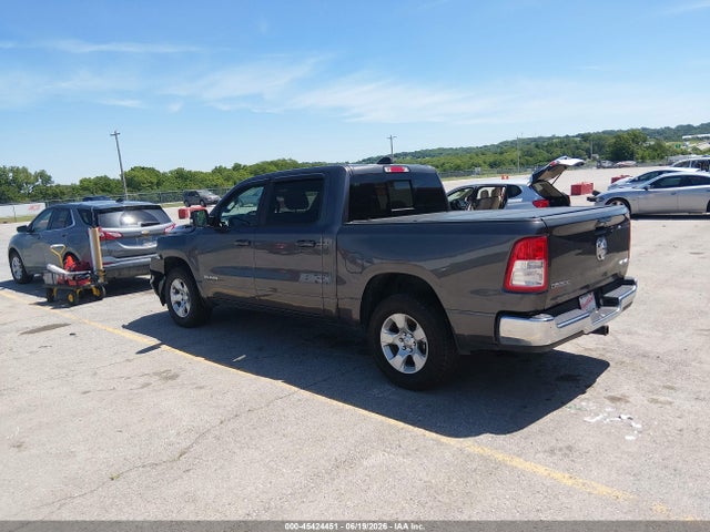 45424451 :رقم المزاد ، 1C6RRFFG7NN259266 vin ، 2022 Ram 1500 Big Horn  4x4 5'7 Box مزاد بيع