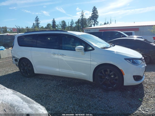 Aukcja sprzedaży 2018 Chrysler Pacifica Limited, vin: 2C4RC1GG8JR358350, numer aukcji: 45424468