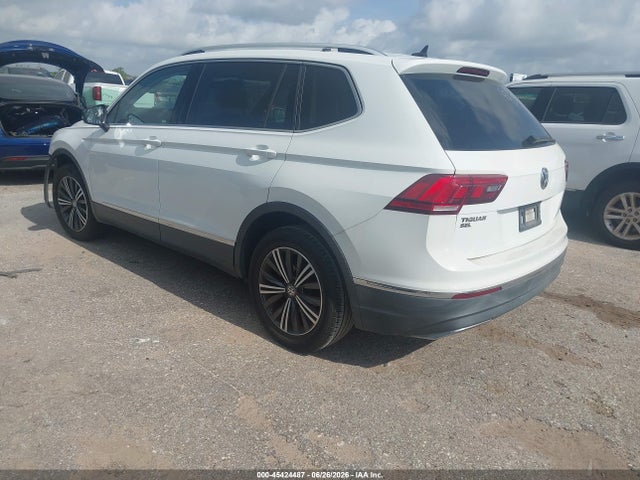 45424487 :رقم المزاد ، 3VV3B7AX4JM015581 vin ، 2018 Volkswagen Tiguan 2.0t Se/2.0t Sel مزاد بيع