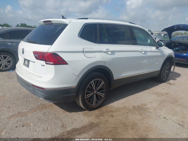 45424487 :رقم المزاد ، 3VV3B7AX4JM015581 vin ، 2018 Volkswagen Tiguan 2.0t Se/2.0t Sel مزاد بيع