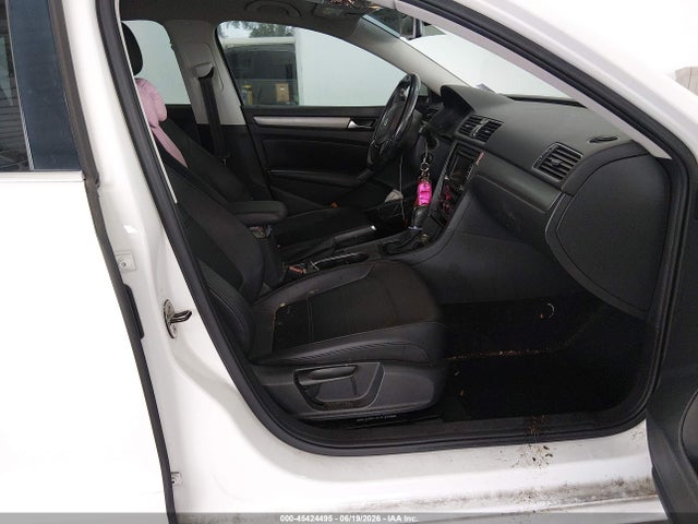 2014 Volkswagen Passat 2.0l Tdi Se მანქანა იყიდება აუქციონზე, vin: 1VWBN7A3XEC052802, აუქციონის ნომერი: 45424495