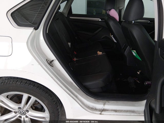 2014 Volkswagen Passat 2.0l Tdi Se მანქანა იყიდება აუქციონზე, vin: 1VWBN7A3XEC052802, აუქციონის ნომერი: 45424495