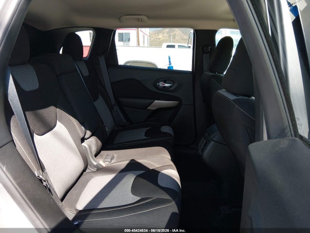 1C4PJLAB9HD225096 Jeep Cherokee Sport Fwd
