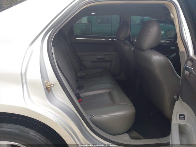 2005 Chrysler 300 Touring მანქანა იყიდება აუქციონზე, vin: 2C3JA53G15H585363, აუქციონის ნომერი: 45424589