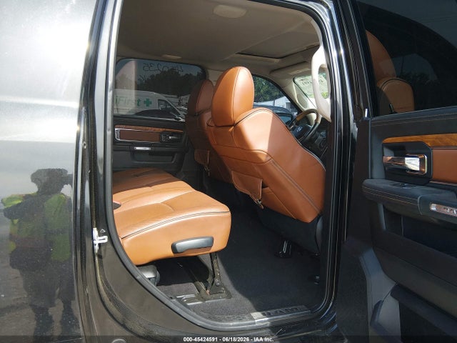 Продажа на аукционе авто 2018 Ram 2500 Longhorn  4x4 6'4 Box, vin: 3C6UR5PL9JG135146, номер лота: 45424591