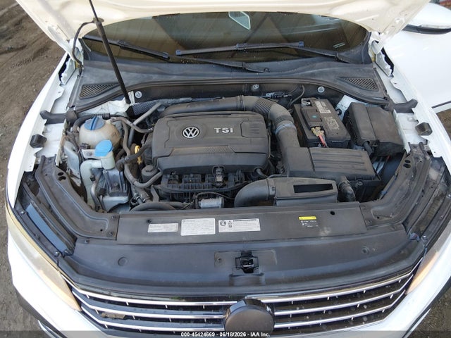 Aukcja sprzedaży 2017 Volkswagen Passat 1.8t R-line, vin: 1VWDT7A39HC068203, numer aukcji: 45424669