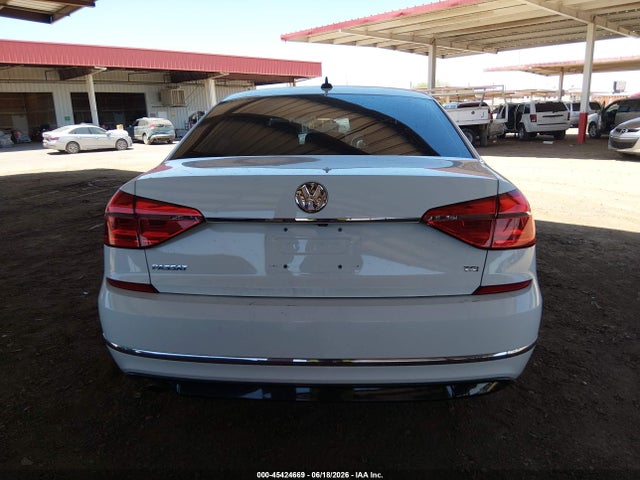 Aukcja sprzedaży 2017 Volkswagen Passat 1.8t R-line, vin: 1VWDT7A39HC068203, numer aukcji: 45424669