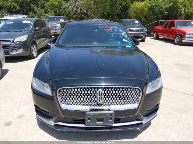1LN6L9HK8J5610482 Lincoln Continental Livery