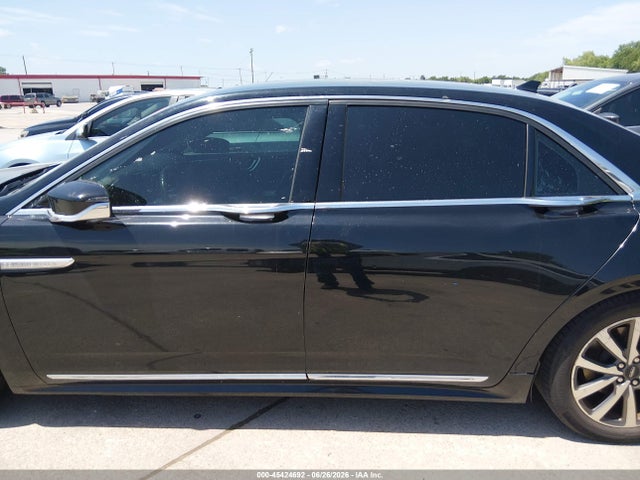 1LN6L9HK8J5610482 Lincoln Continental Livery