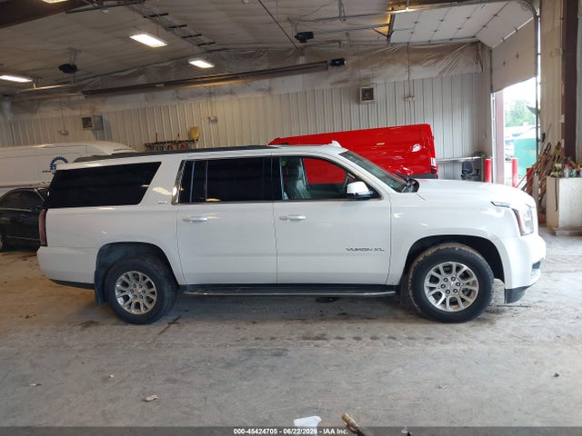 2017 Gmc Yukon Xl Slt მანქანა იყიდება აუქციონზე, vin: 1GKS2GKC7HR396233, აუქციონის ნომერი: 45424705