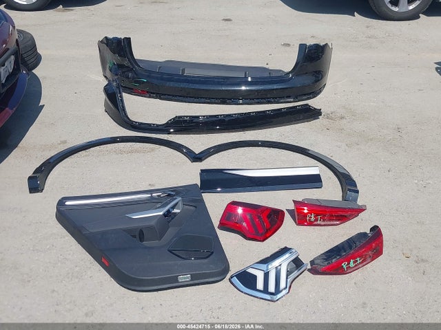 Продажа на аукционе авто 2024 Audi Q3 Premium Plus 45 Tfsi S Line Quattro Tiptronic, vin: WA1EECF3XR1203182, номер лота: 45424715