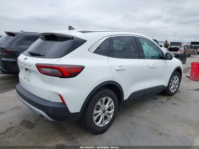 1FMCU0GNXPUA37381 Ford Escape Active