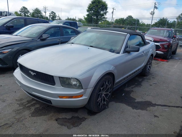 45424724 :رقم المزاد ، 1ZVHT84N155175640 vin ، 2005 Ford Mustang مزاد بيع