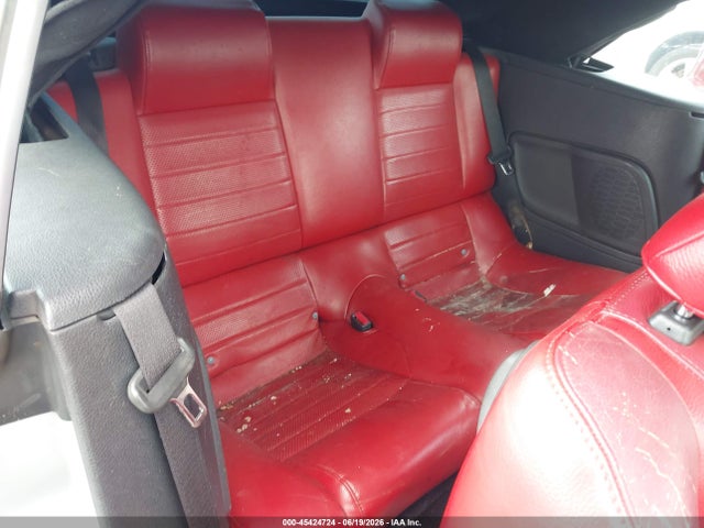 45424724 :رقم المزاد ، 1ZVHT84N155175640 vin ، 2005 Ford Mustang مزاد بيع