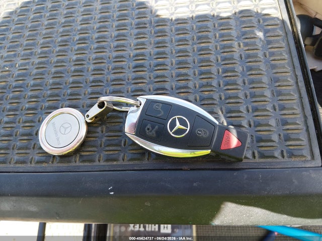 Продажа на аукционе авто 2013 Mercedes-benz E 350, vin: WDDHF5KB5DA722406, номер лота: 45424737