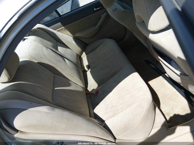 45424770 :رقم المزاد ، 2HGES16584H588984 vin ، 2004 Honda Civic Lx مزاد بيع