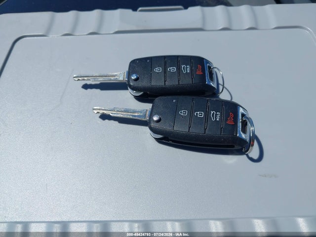 KIA FORTE LX 2017 3KPFK4A76HE160524 Image 11