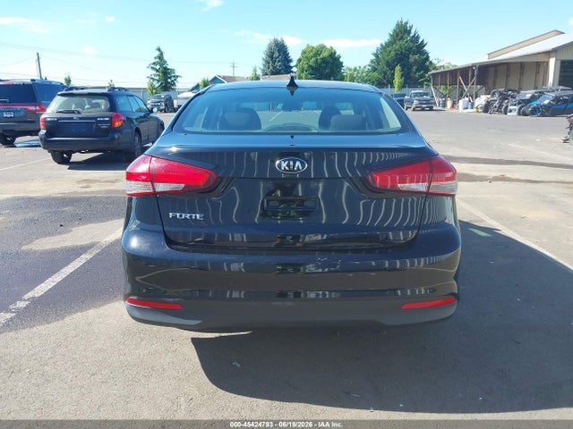 KIA FORTE LX 2017 3KPFK4A76HE160524 Image 17