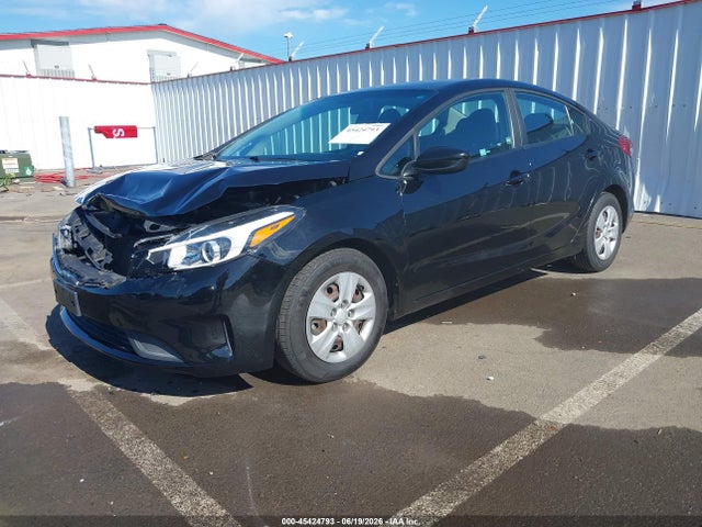 Продажа на аукционе авто 2017 Kia Forte Lx, vin: 3KPFK4A76HE160524, номер лота: 45424793