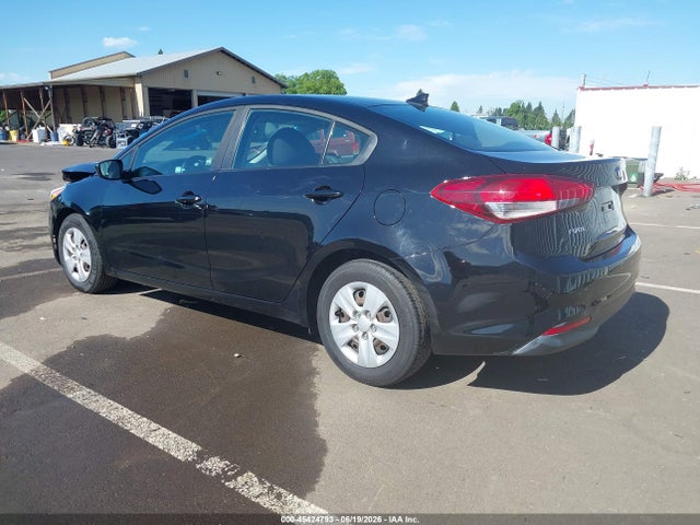 KIA FORTE LX 2017 3KPFK4A76HE160524 Image 3