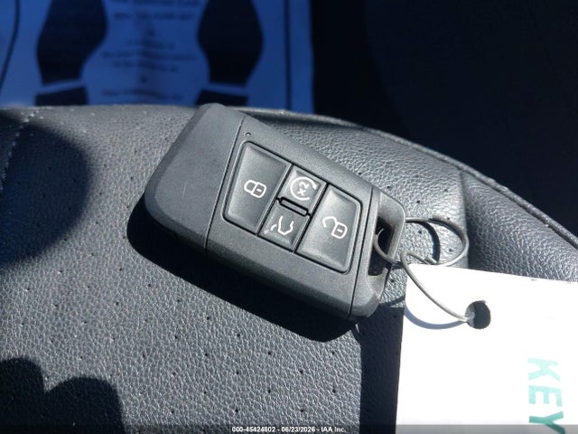 Продаж на аукціоні авто 2023 Volkswagen Tiguan 2.0t Se R-line Black, vin: 3VV8B7AX4PM027292, номер лоту: 45424802