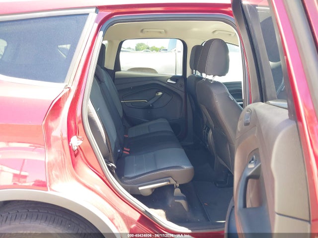 45424806 :رقم المزاد ، 1FMCU9GX3FUC64478 vin ، 2015 Ford Escape Se مزاد بيع