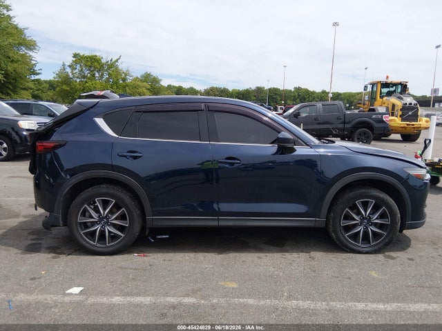 2018 Mazda Cx-5 Grand Touring მანქანა იყიდება აუქციონზე, vin: JM3KFBDM6J0411573, აუქციონის ნომერი: 45424829